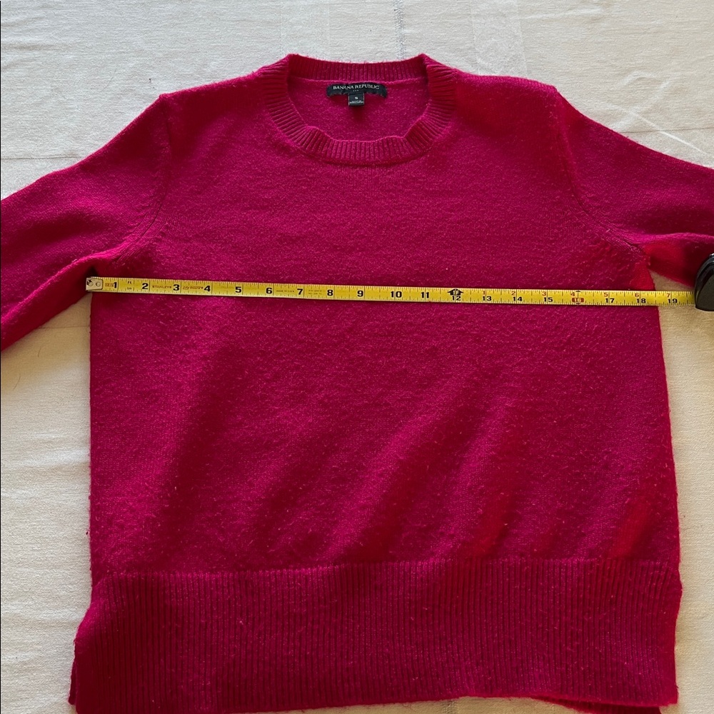 Banana Republic Fuchsia Women's Cardigan Bold Crew Neck Sweater size Small - Picture 4 of 9